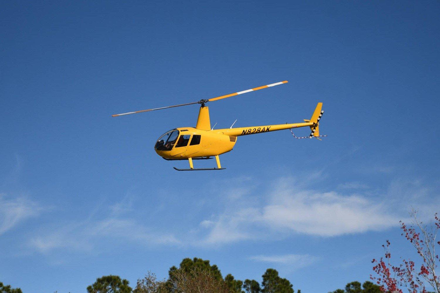 Sky High: Scenic Helicopter Tours Over Oahu’s breathtaking Landscapes